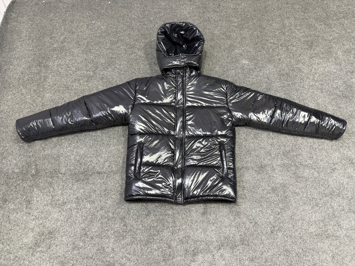 VOY TREND™ Men’s Glossy Black Hooded Puffer Jacket – Premium Winter Wear