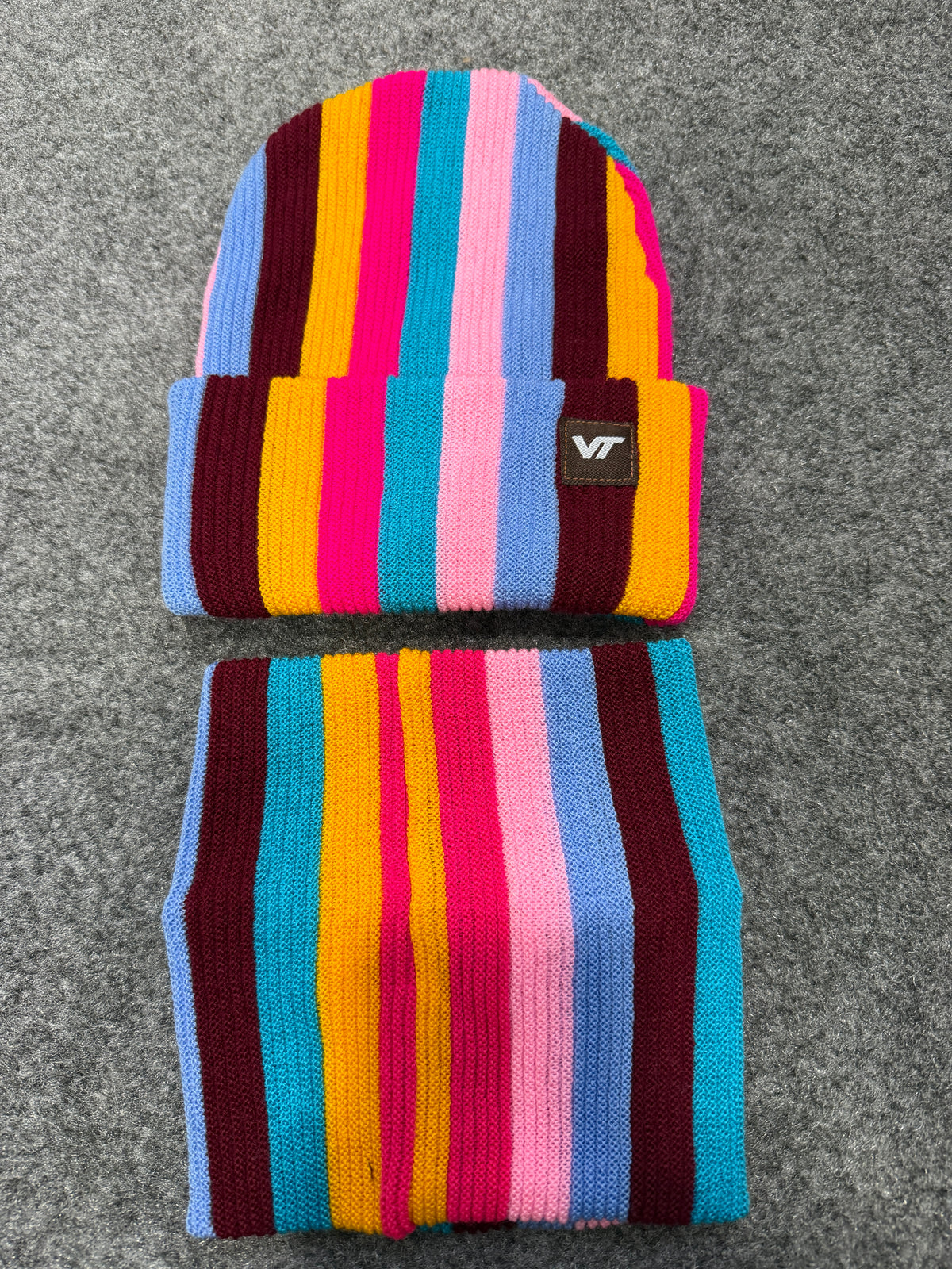 Voy Trend Multicolor Ribbed Beanie with Neck Warmer Set
